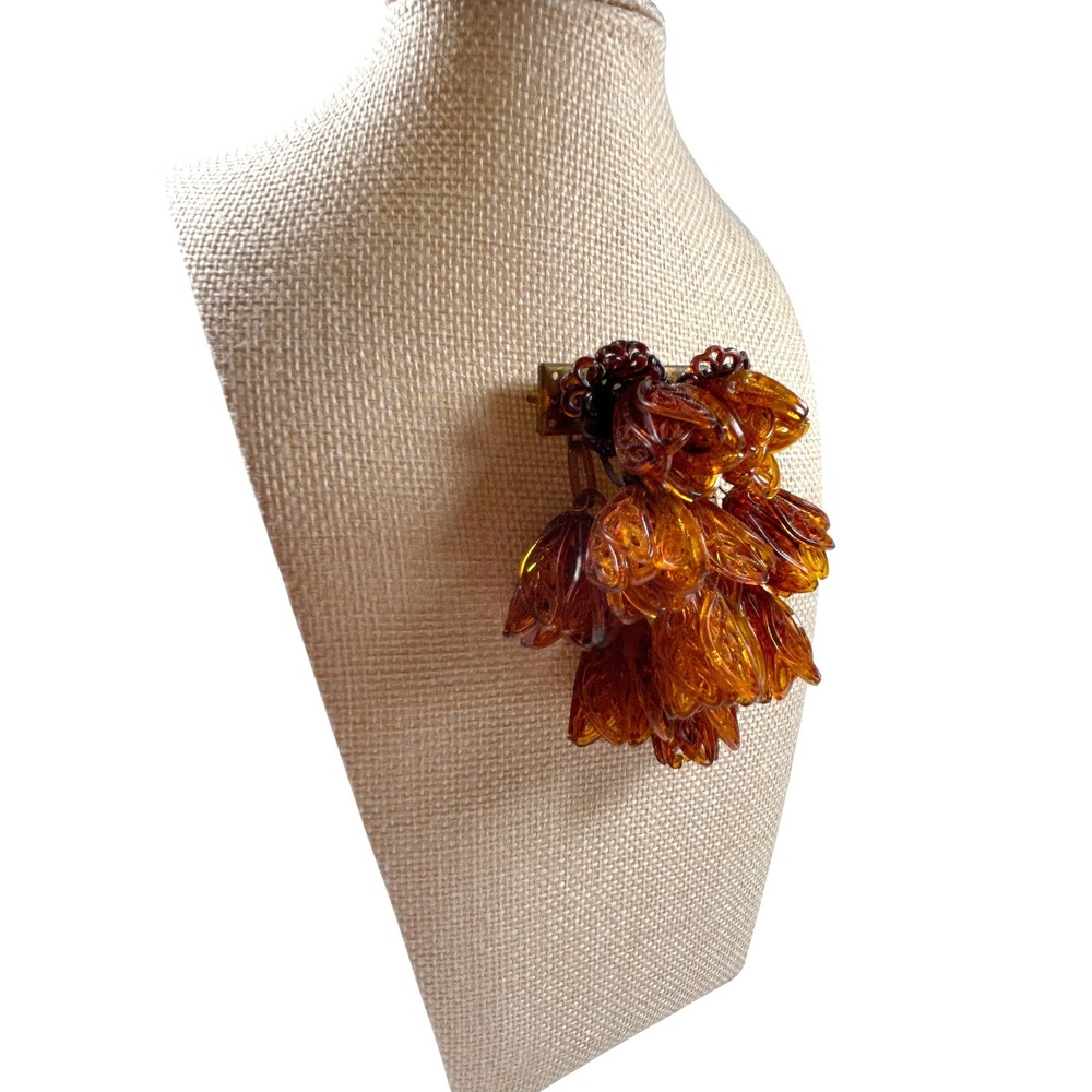 Rare Vintage 1930s/40s Oversized Amber Lucite Flower Dangle Brooch Unique - Picture 2 of 11